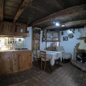 Sa Domu 'eccia , Urzulei Italia