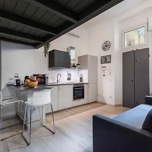 Junior With Netflix And Wifi , Milano Italia